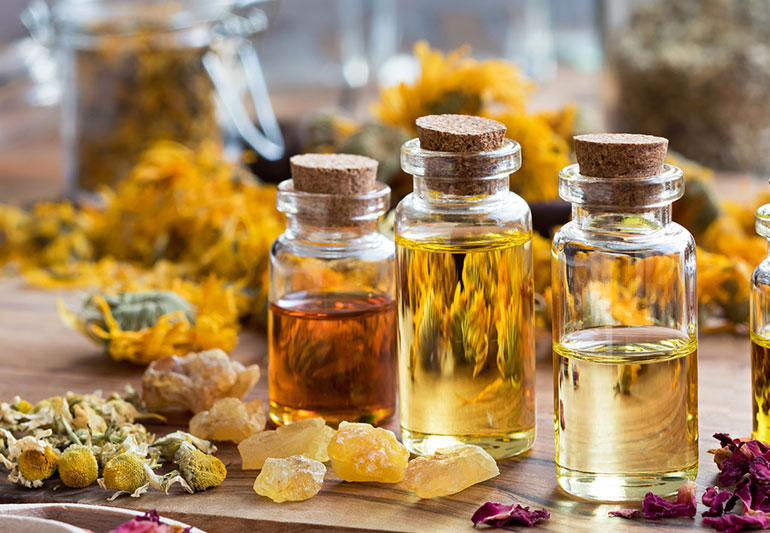 Nature's First Aid Kit: Healing Properties of Essential Oils